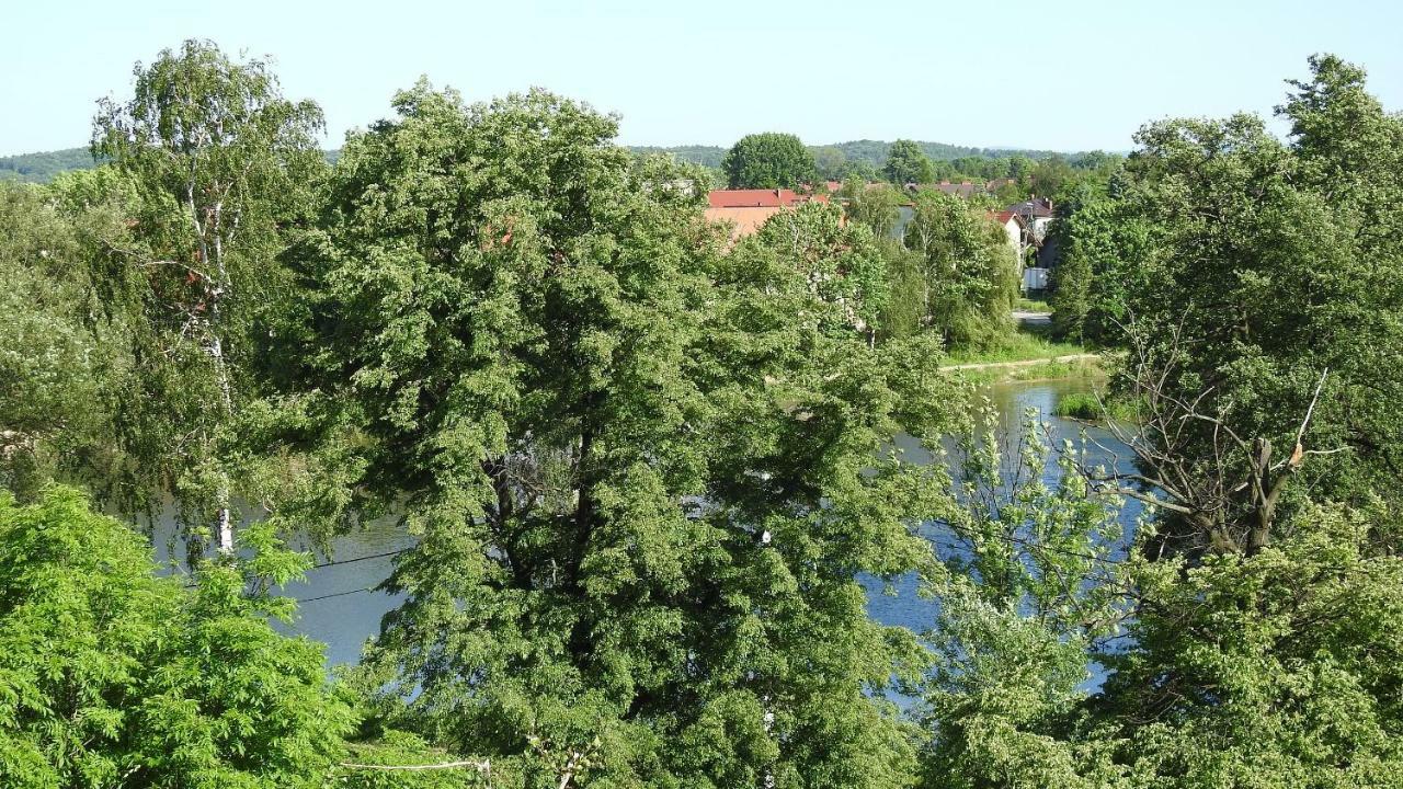 Apartament Kotewka Apartment Zator Bagian luar foto